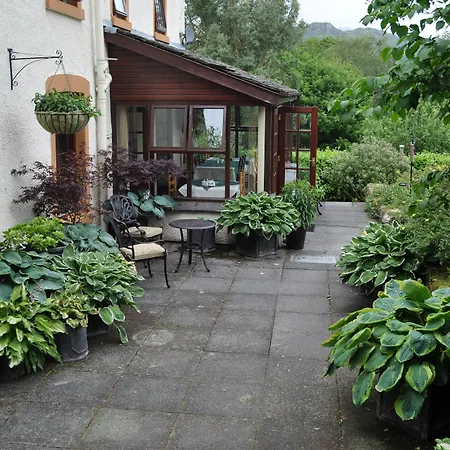 Forest How Guest house